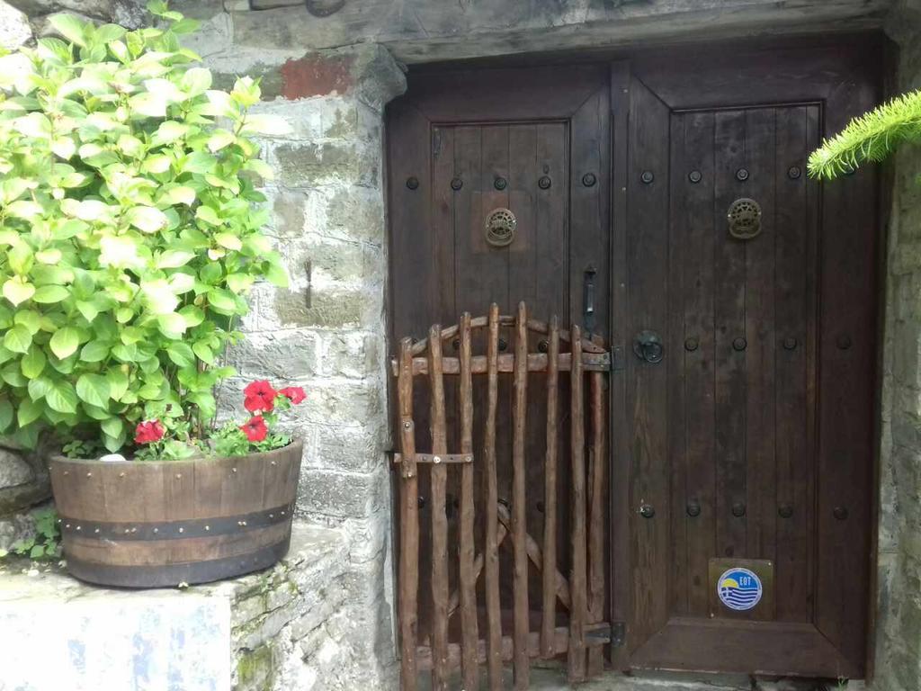 Traditional Rooms Karaouli 파피그콘 외부 사진